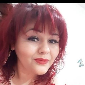 Meet your Posher, Cassandra